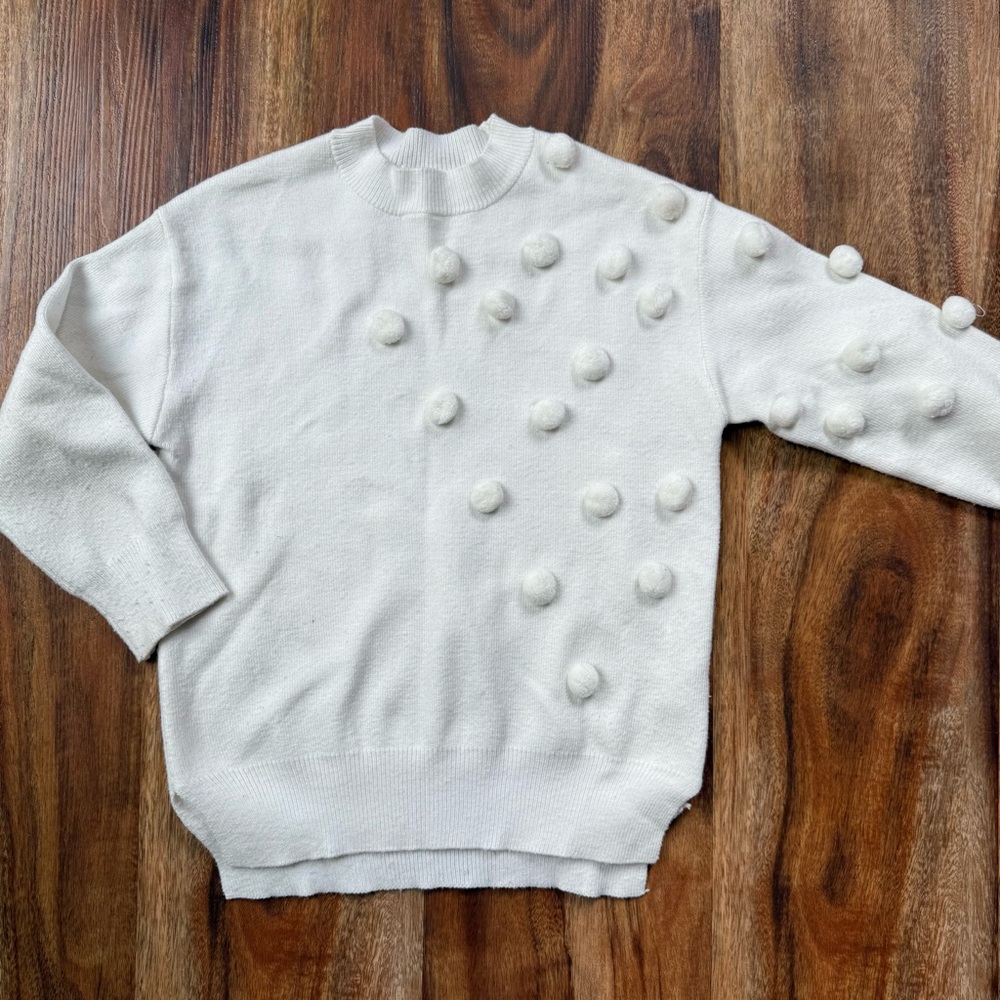 Zara White Crew Neck Sweater with Textured Bobble Design